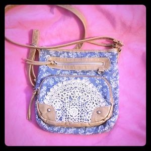 Crossbody purse